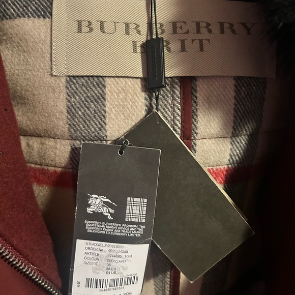 Burberry Women's Trench Coat with Black Details *CLOSET CLEAN OUT SPECIAL* - Picture 11 of 17